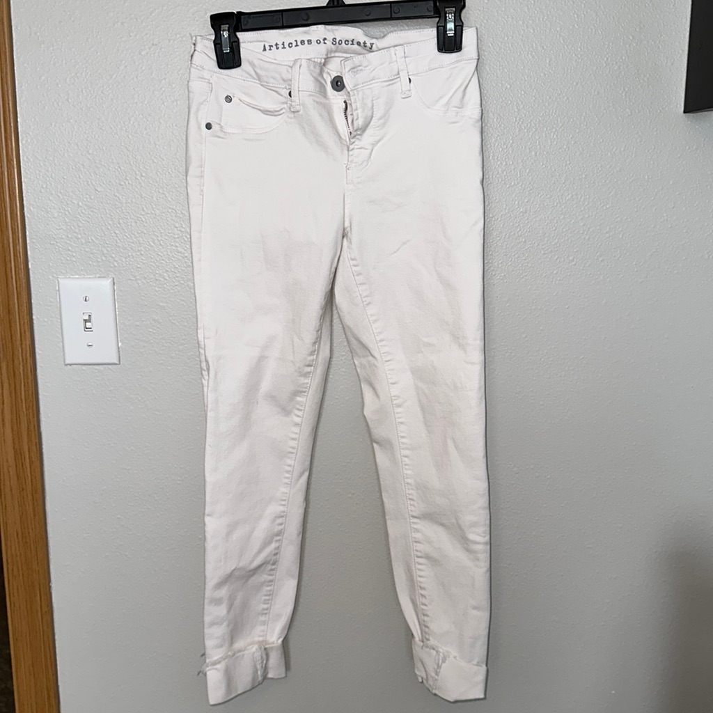 Women’s White Denim Skinny Jeans. Size 26